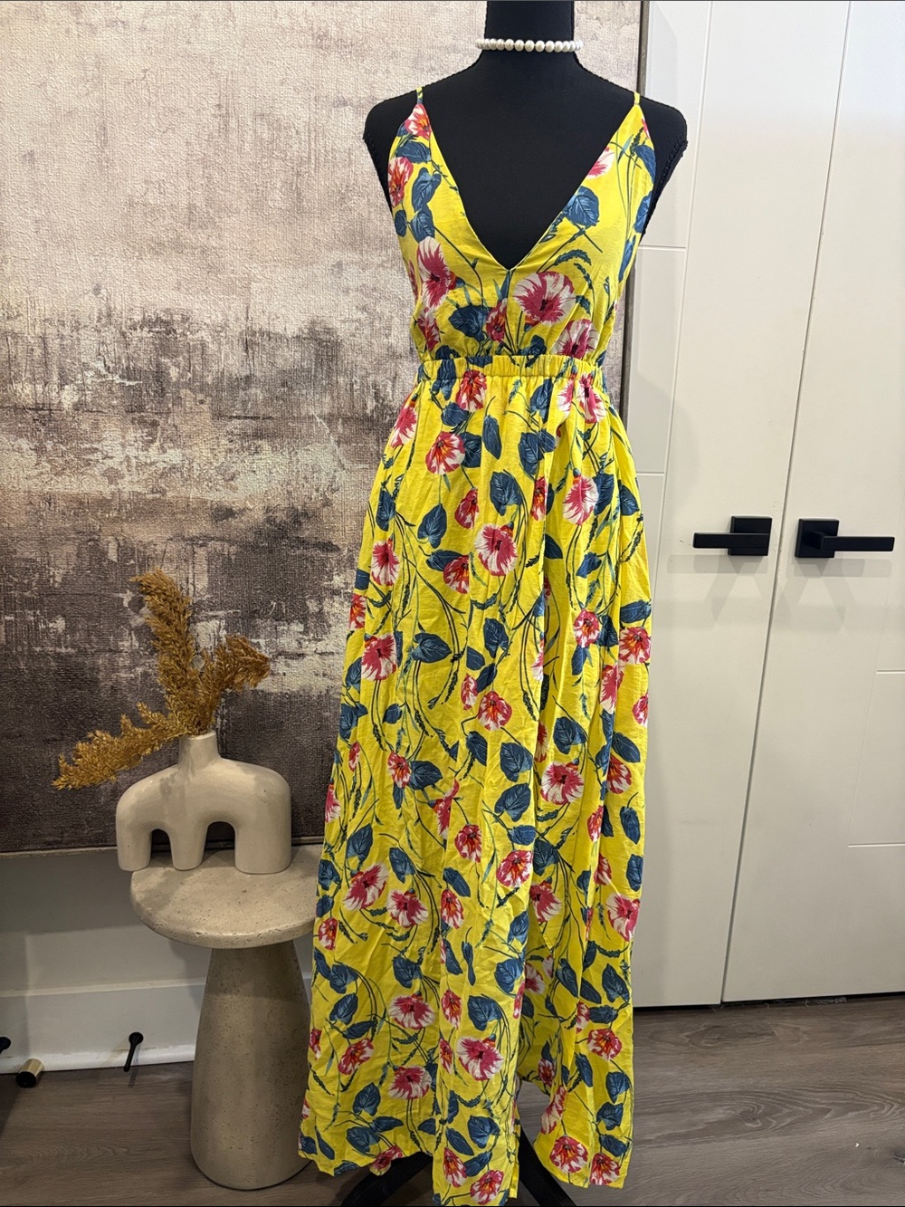 Floral Yellow V-Neck Maxi Dress with Adjustable Waist